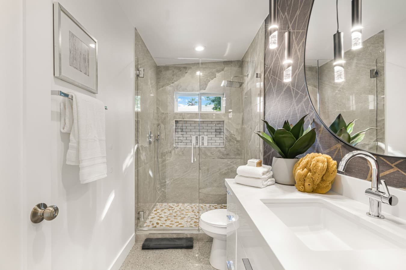 21-web-or-mls-567Sunview_021.jpg