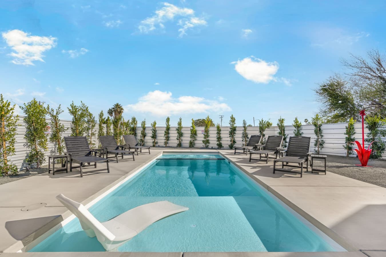 60-web-or-mls-567Sunview_060.jpg
