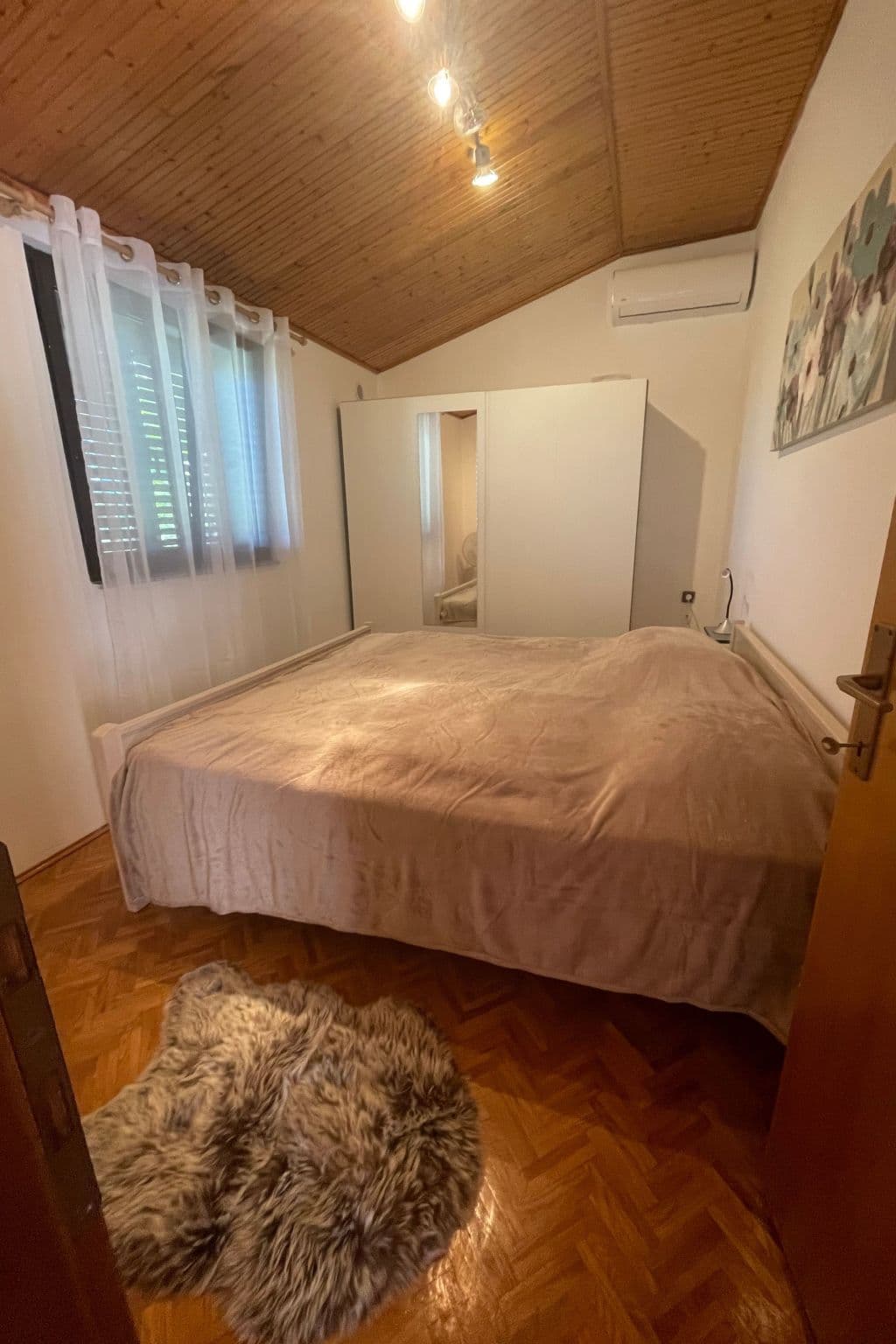 Gallery Image 14