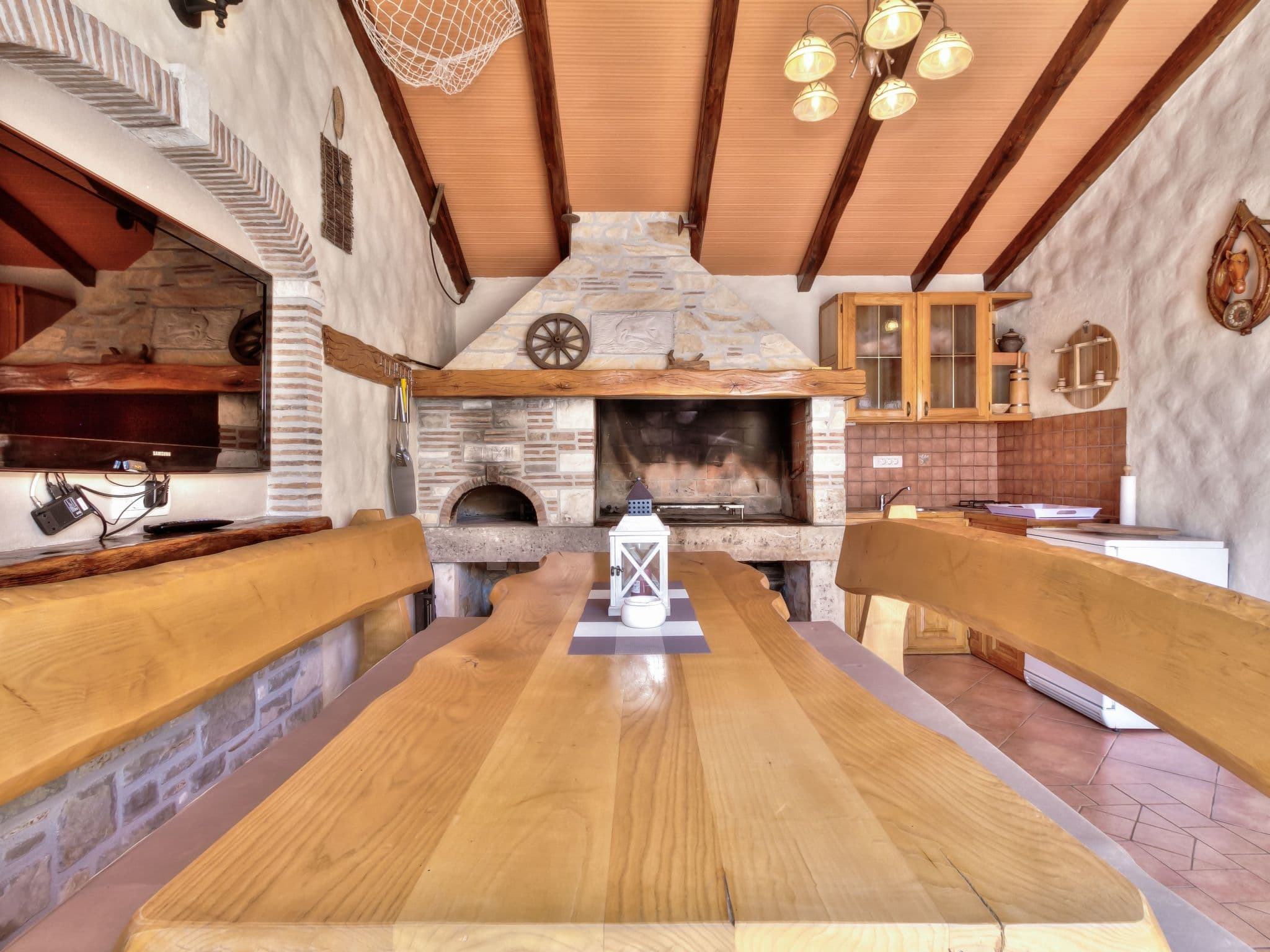 Kitchen / Dining Room