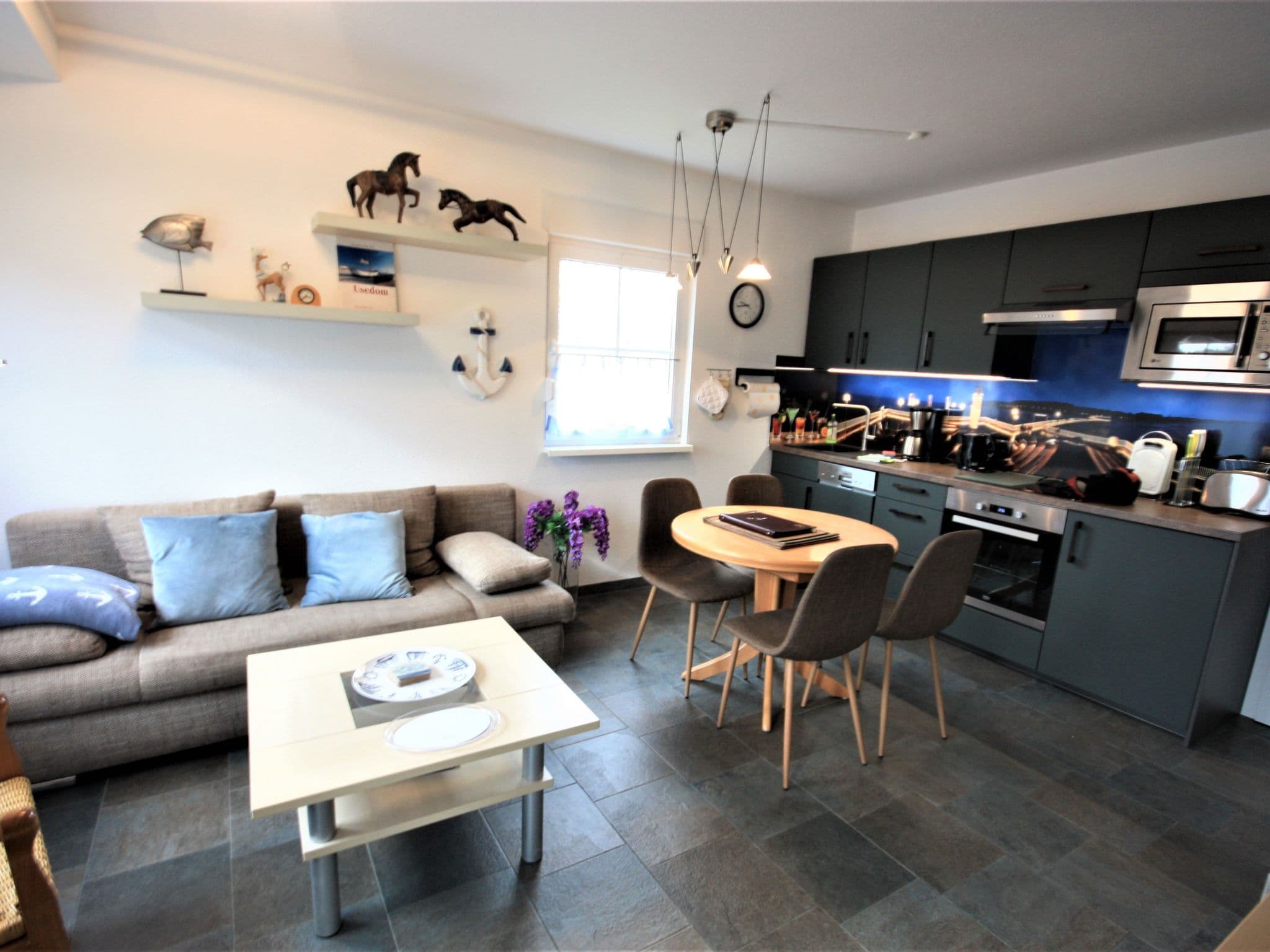 Kitchen / Dining Room