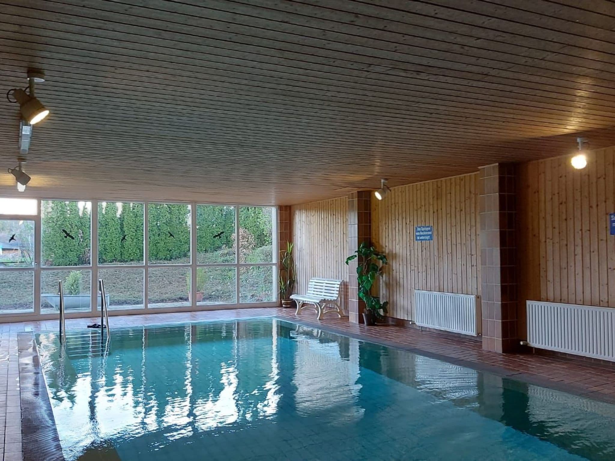 Pool Indoor