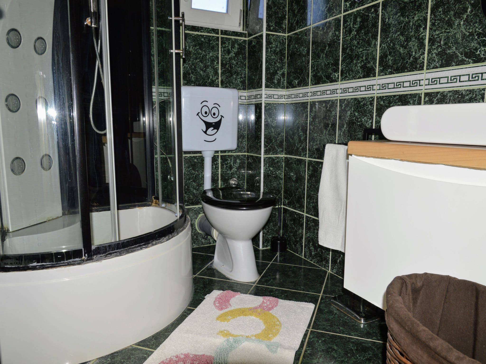 Bathroom / Wellness