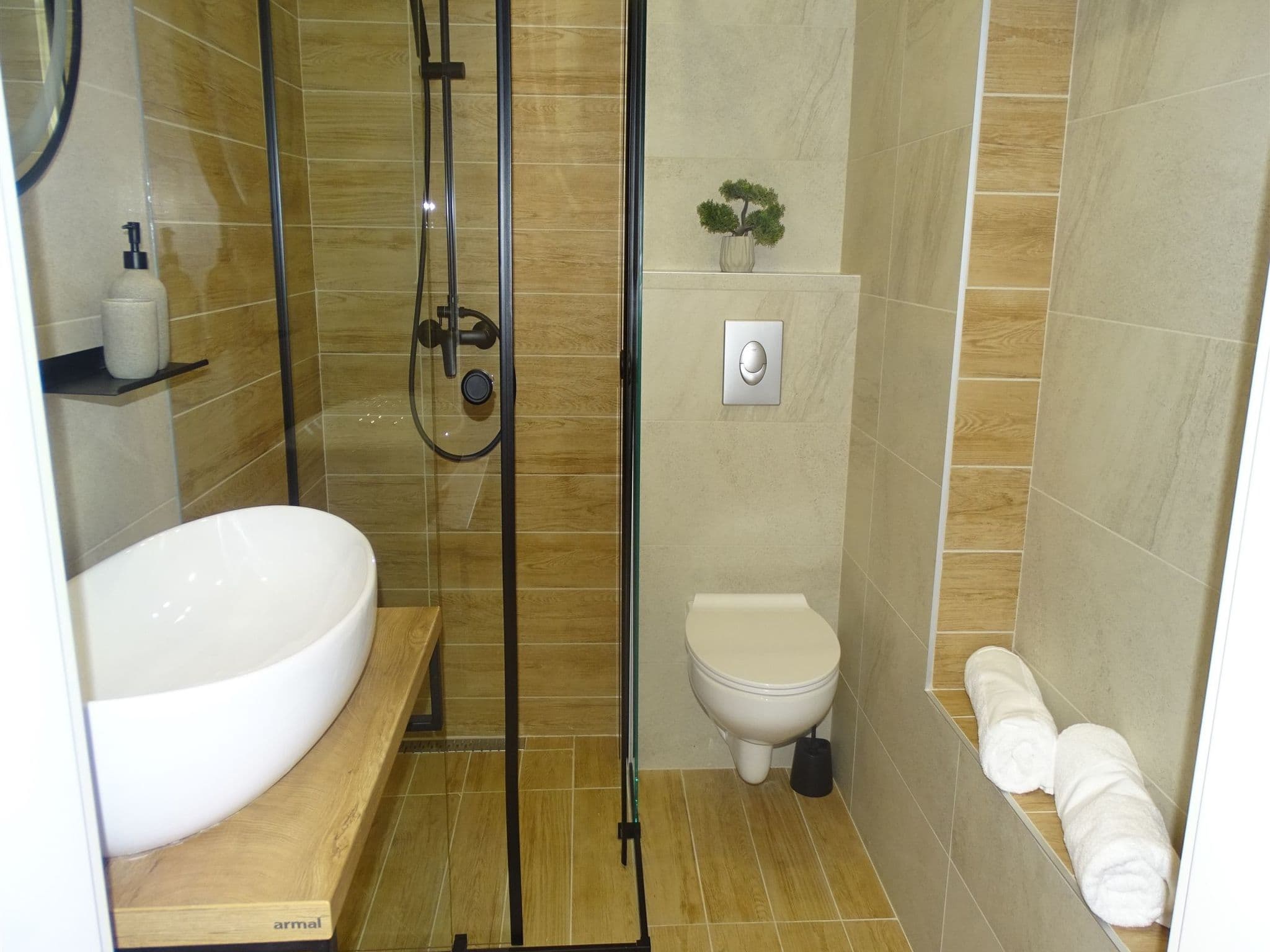 Bathroom / Wellness