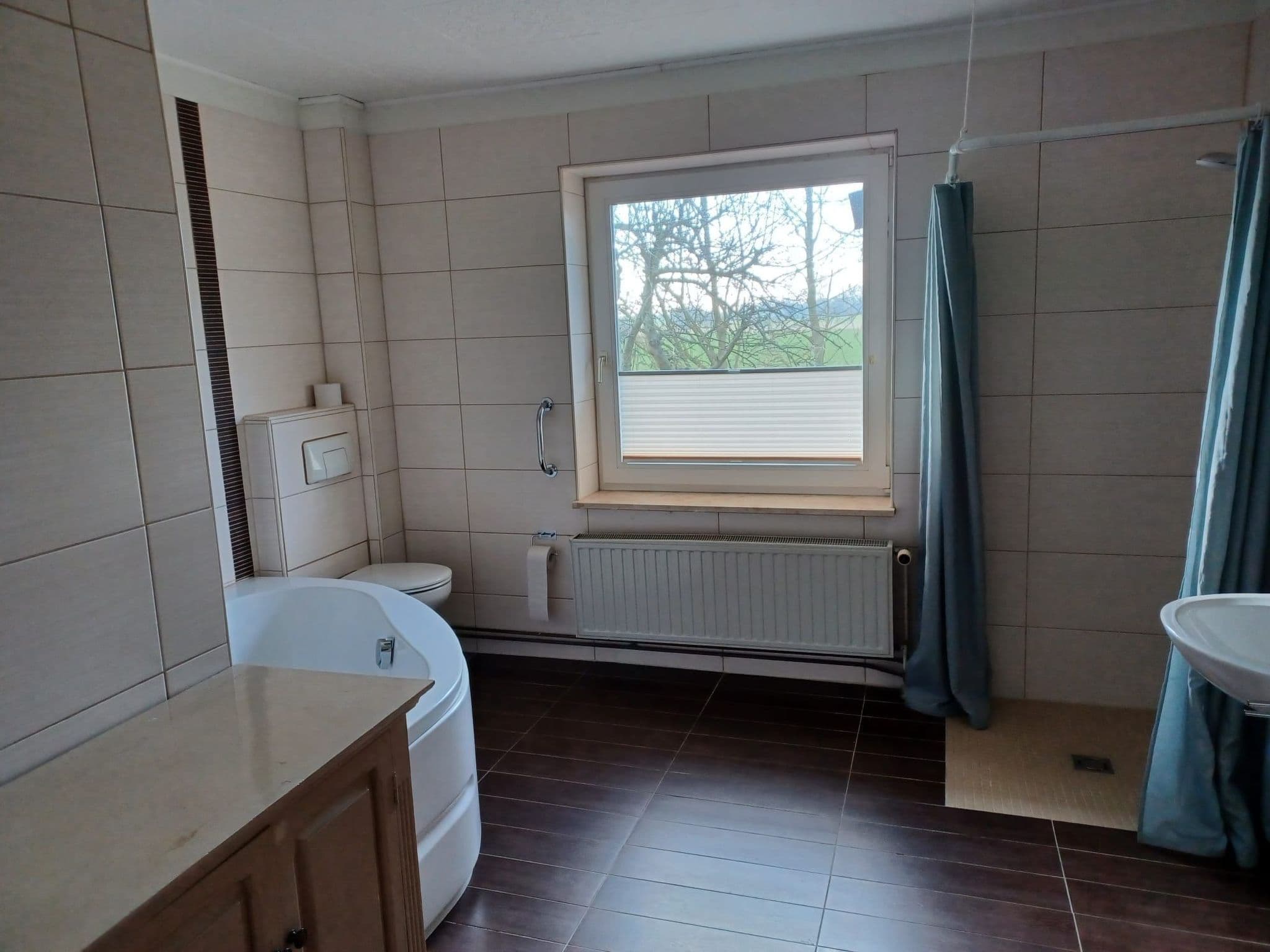 Gallery Image 25