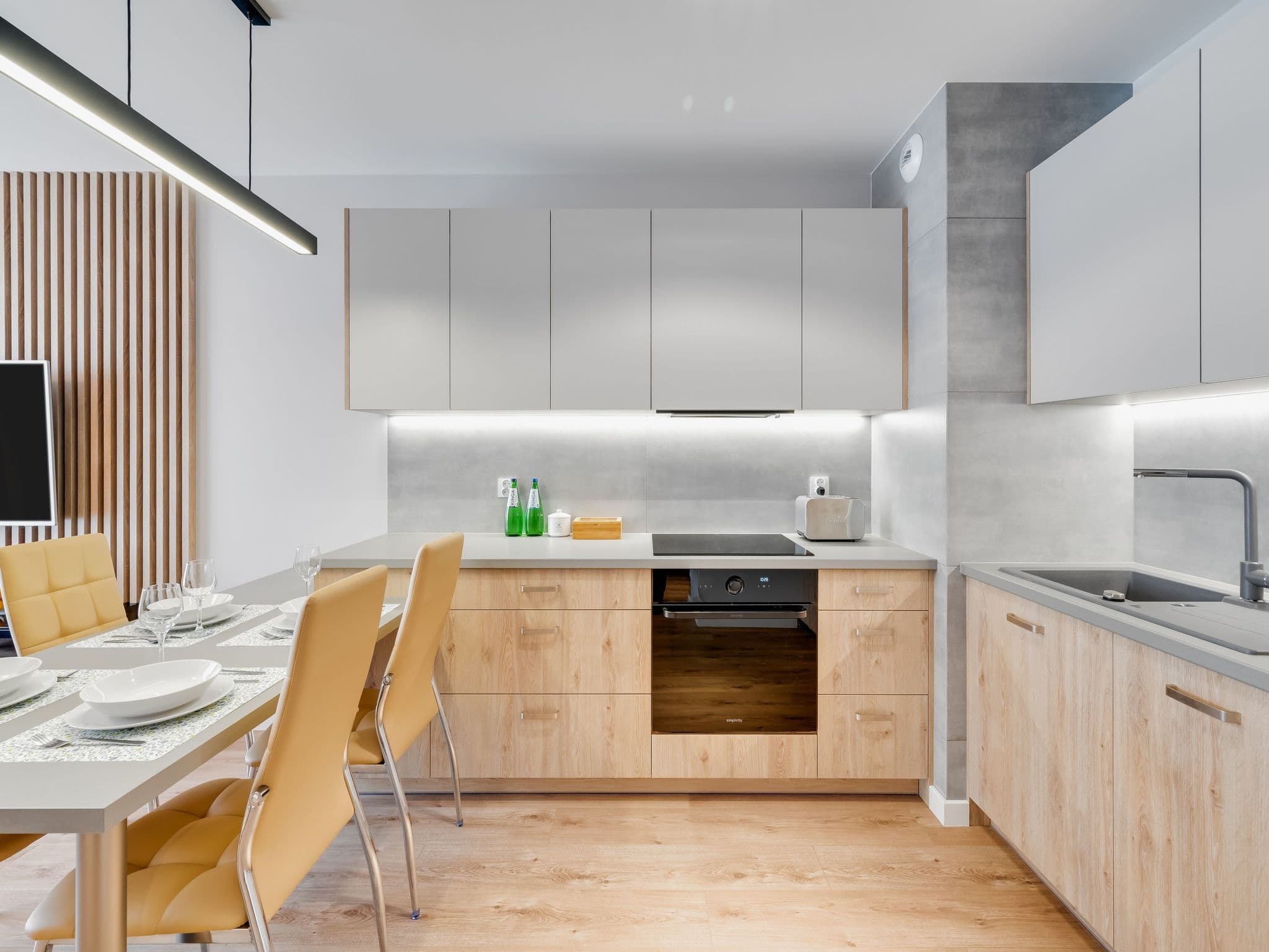Kitchen / Dining Room