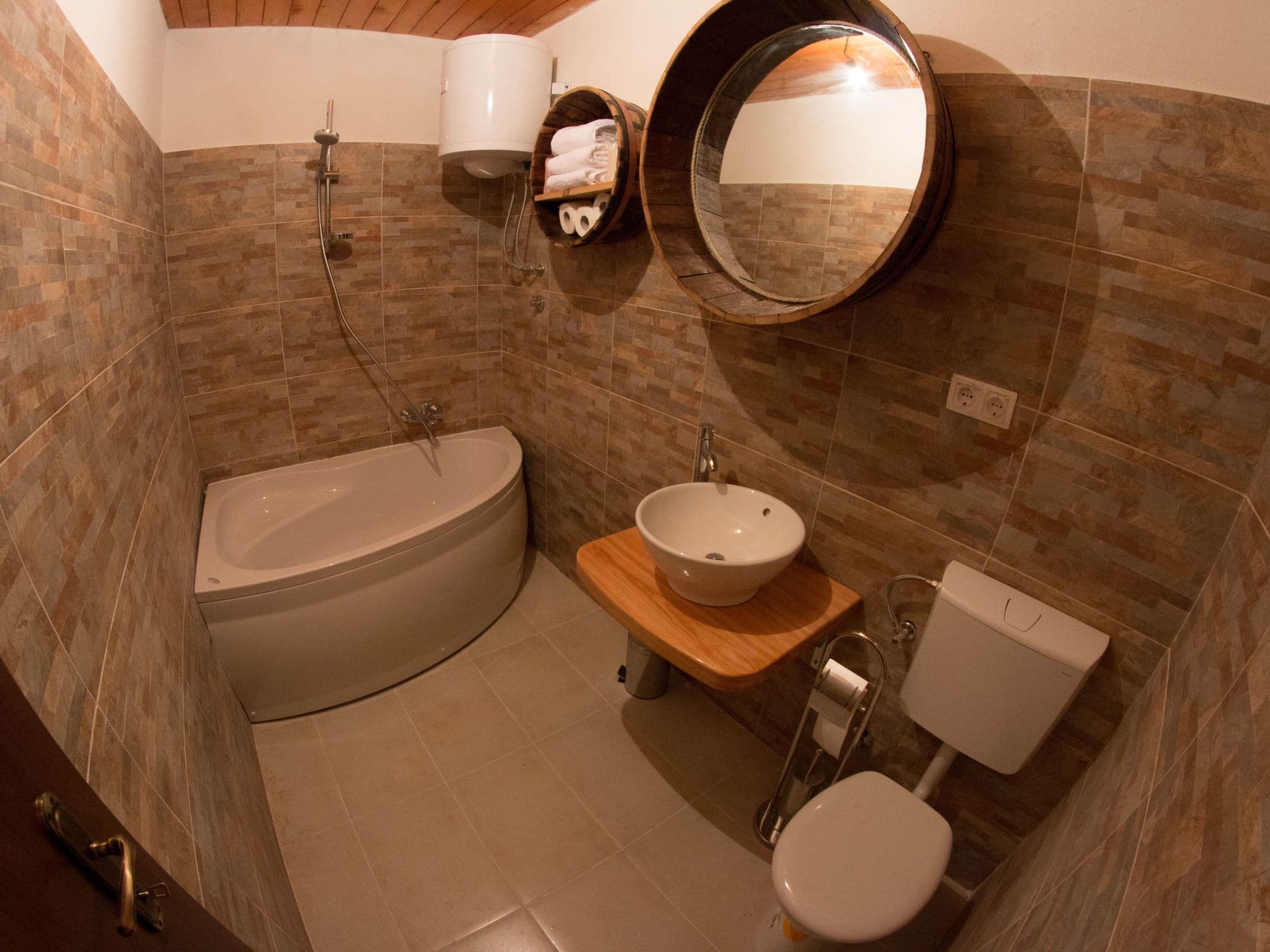 Bathroom / Wellness