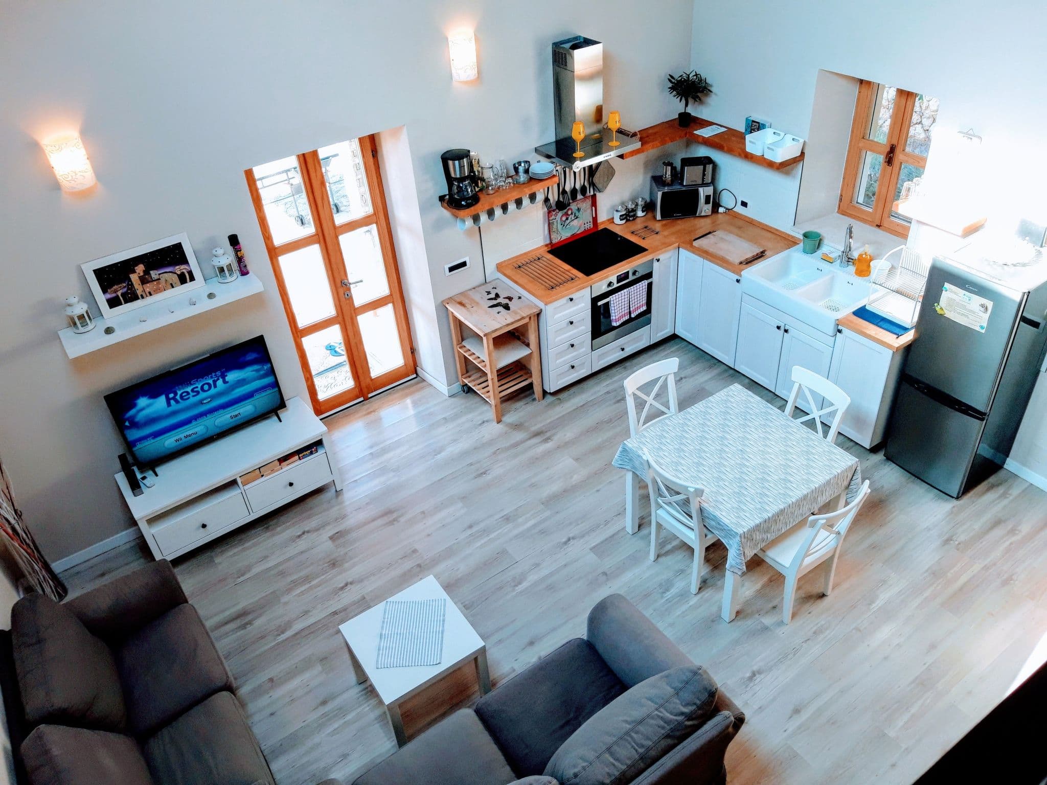 Kitchen / Dining Room
