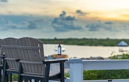 La Dolce Vida & The Pool Club at Mahogany Bay