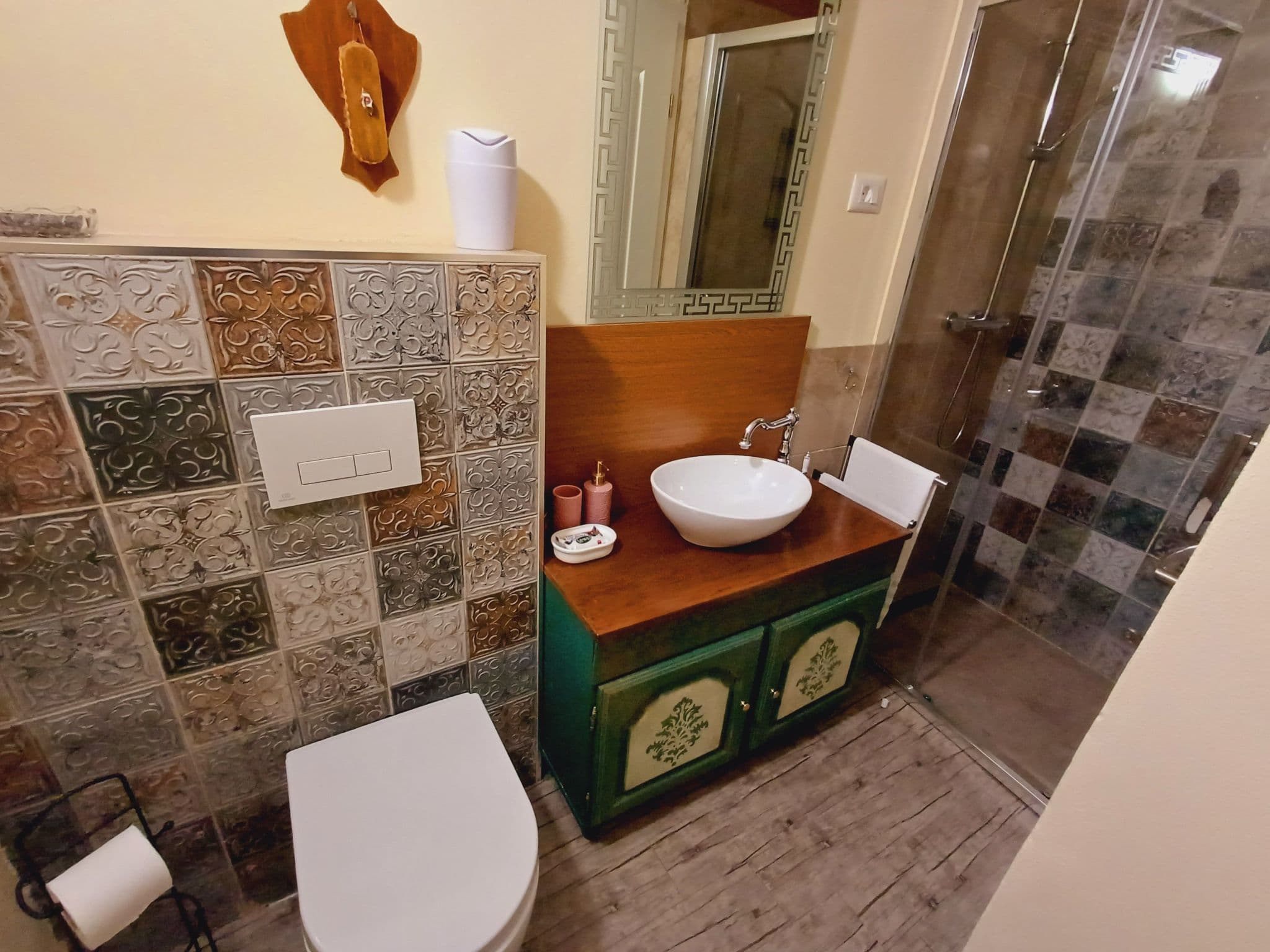 Bathroom / Wellness