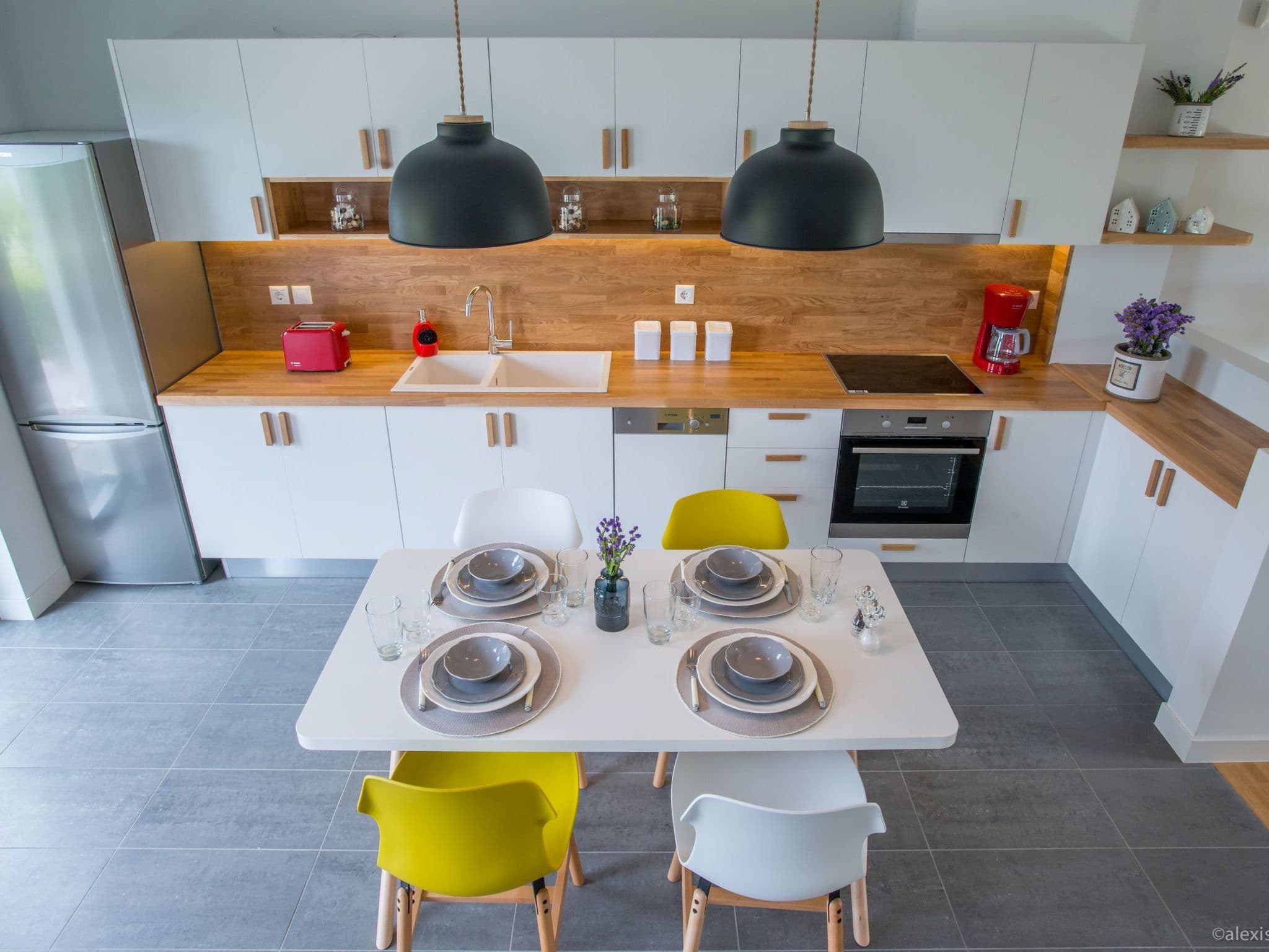 Kitchen / Dining Room