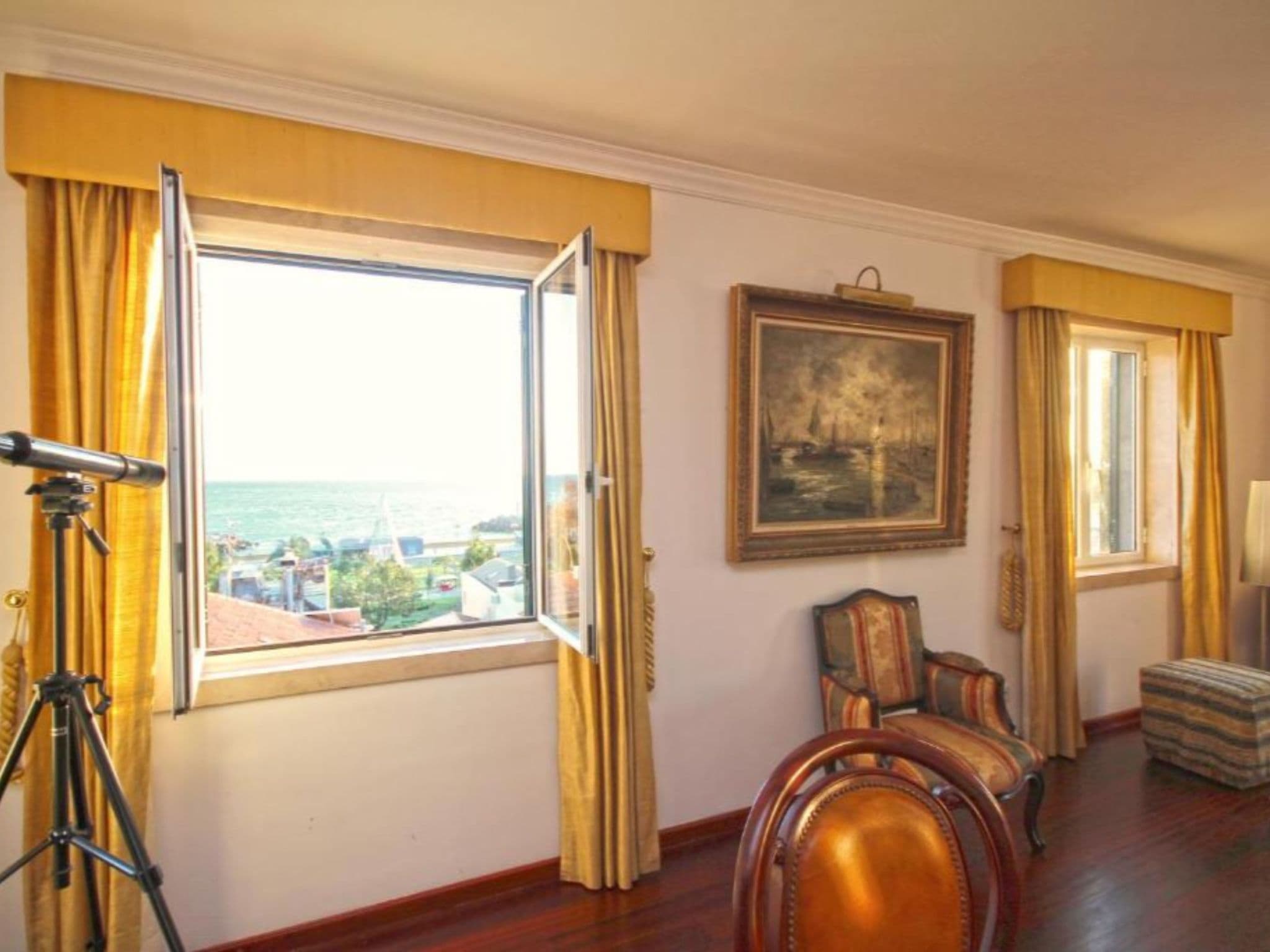 Gallery Image 15