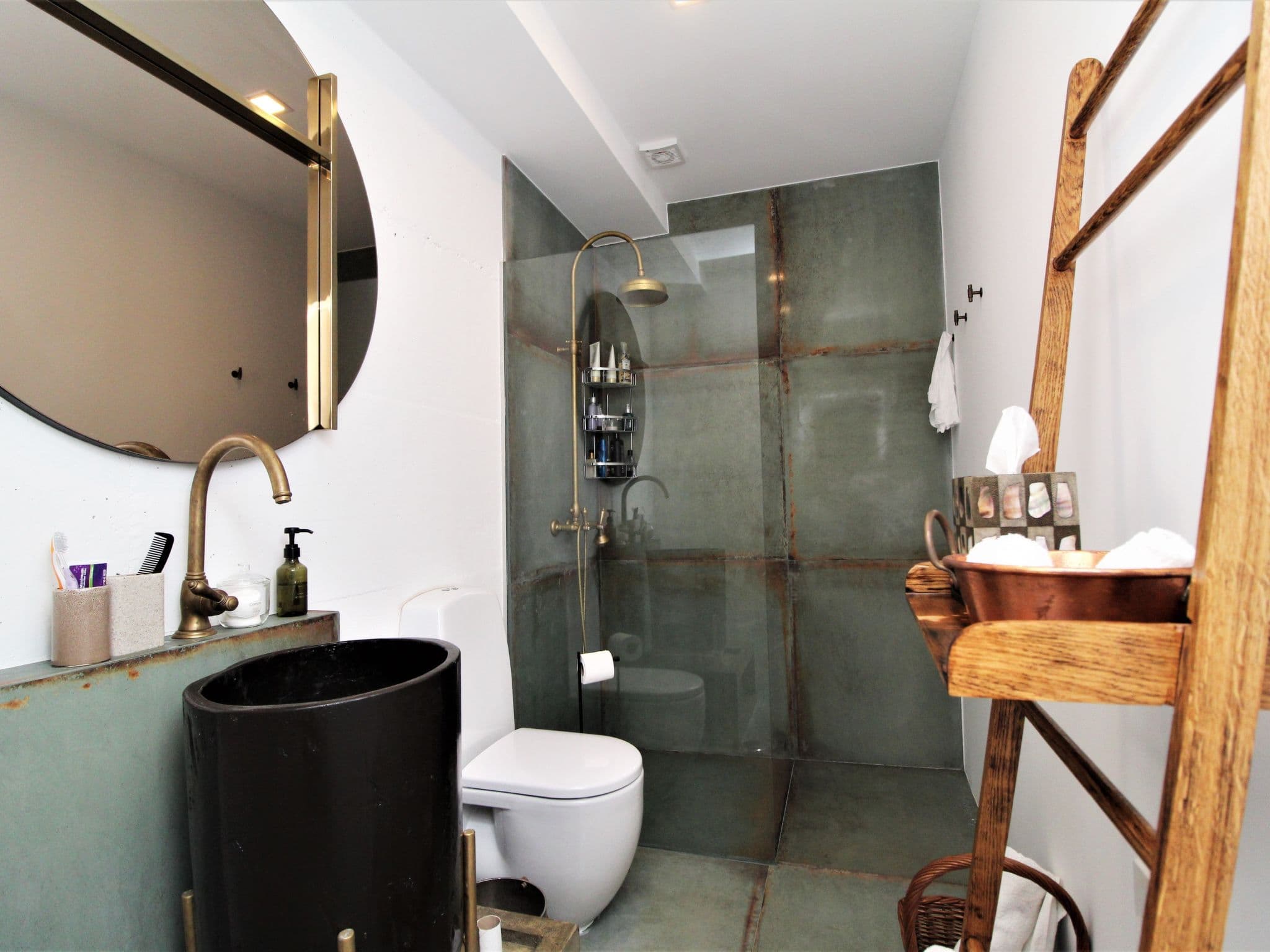 Bathroom / Wellness