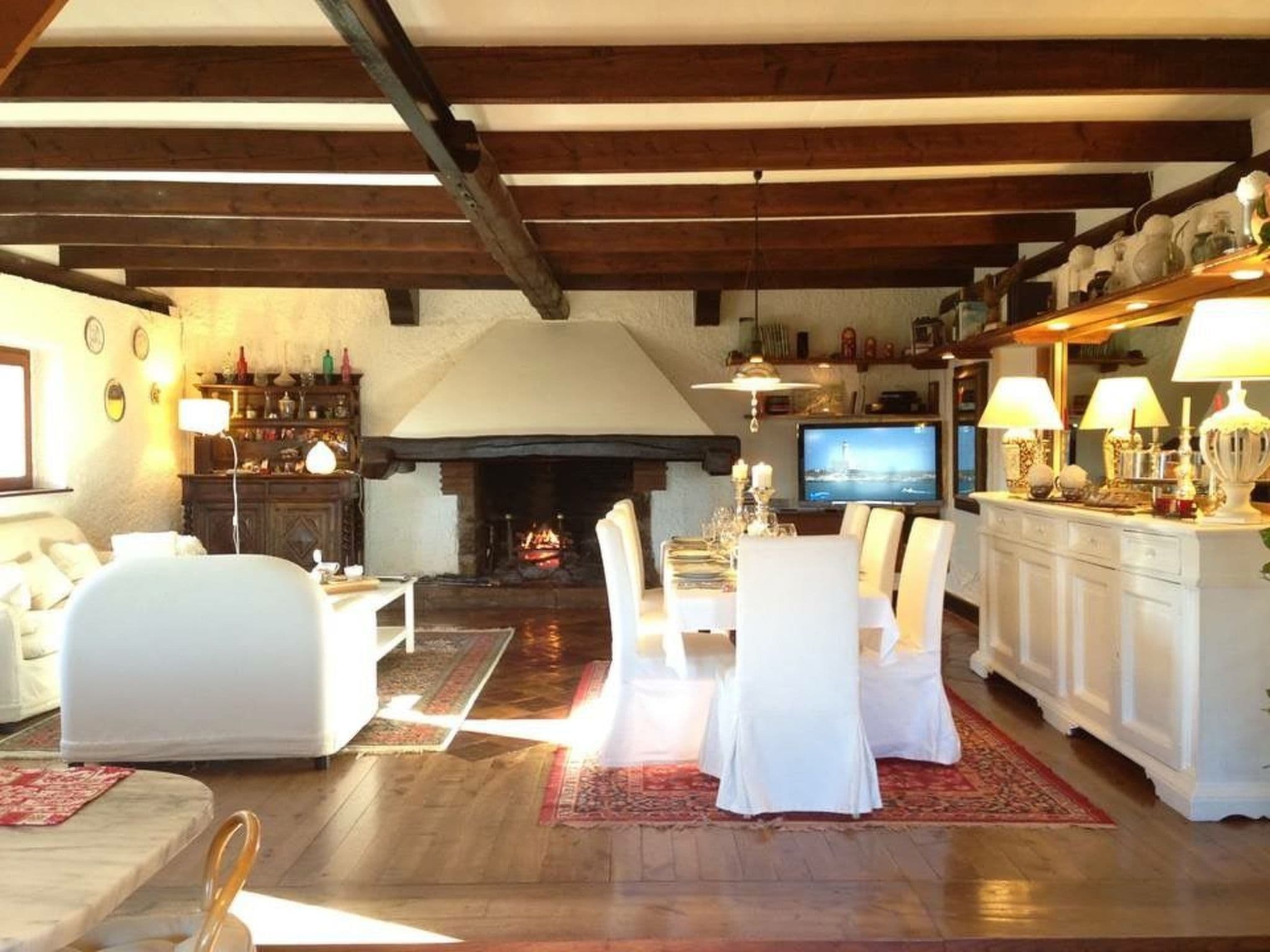 Gallery Image 13
