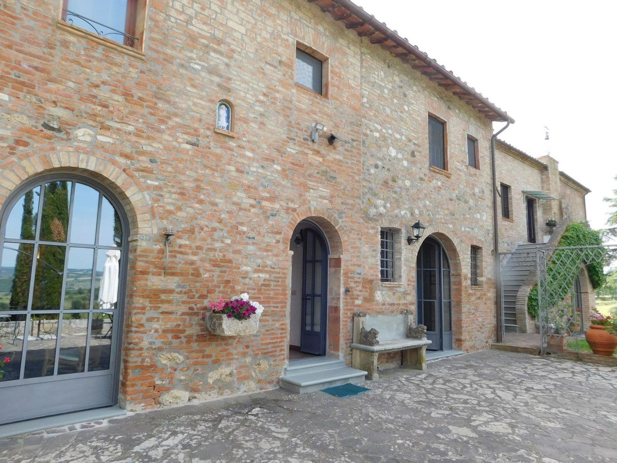Gallery Image 12