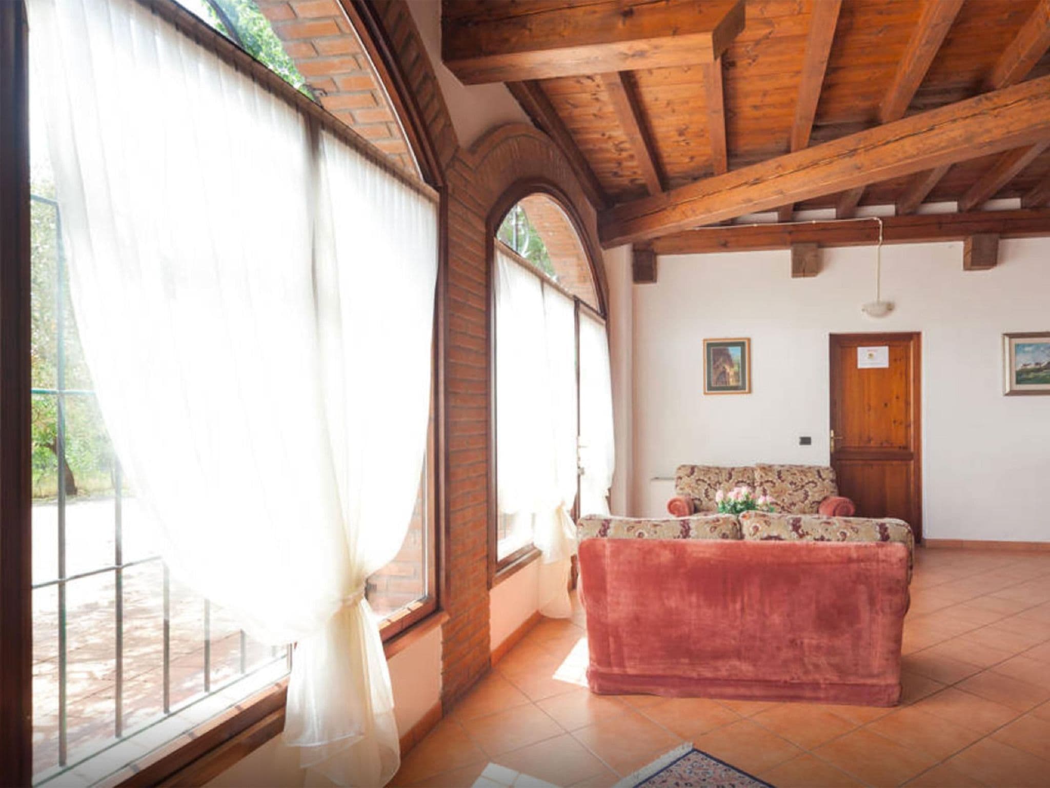 Gallery Image 18