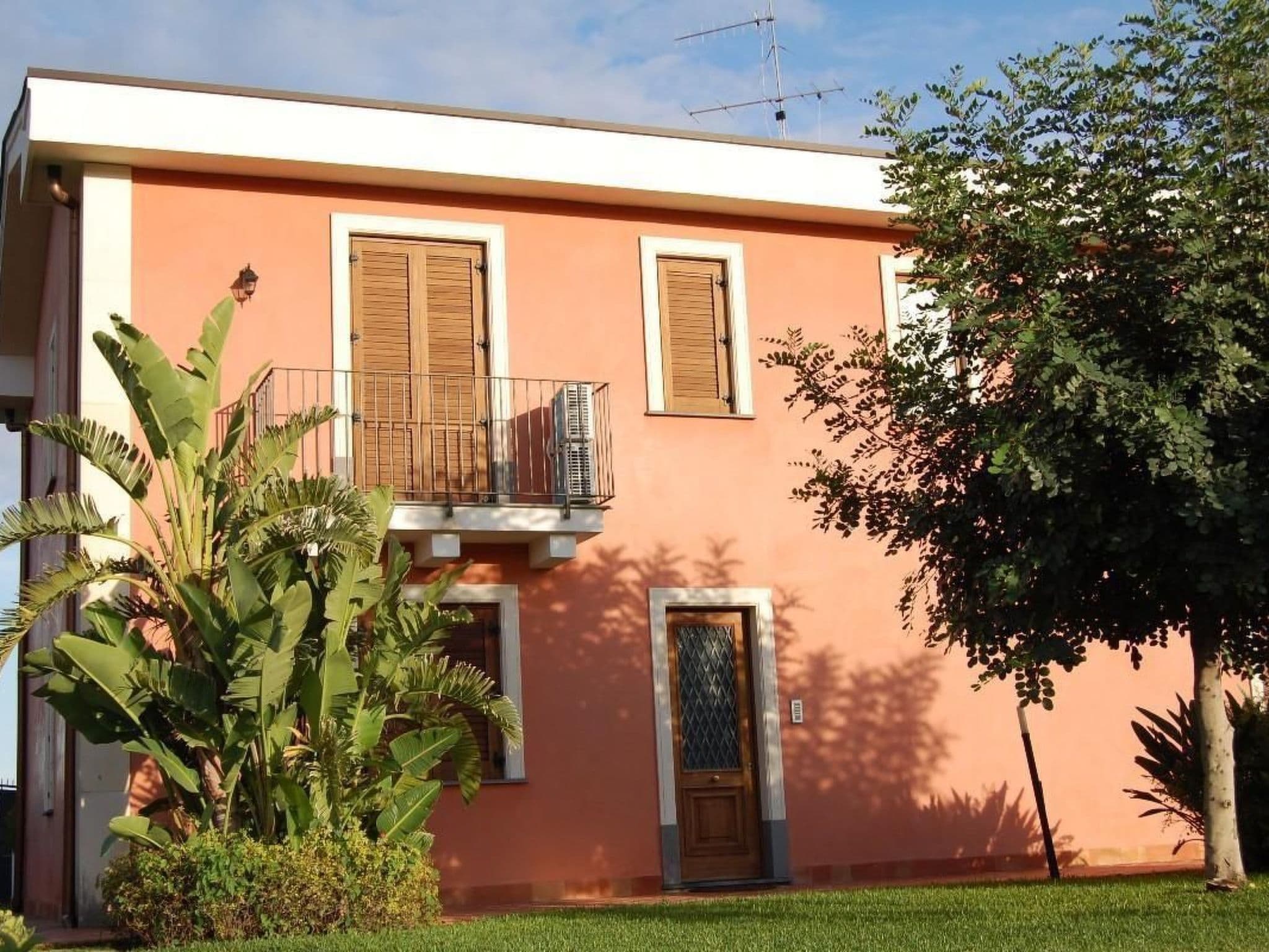 Gallery Image 13