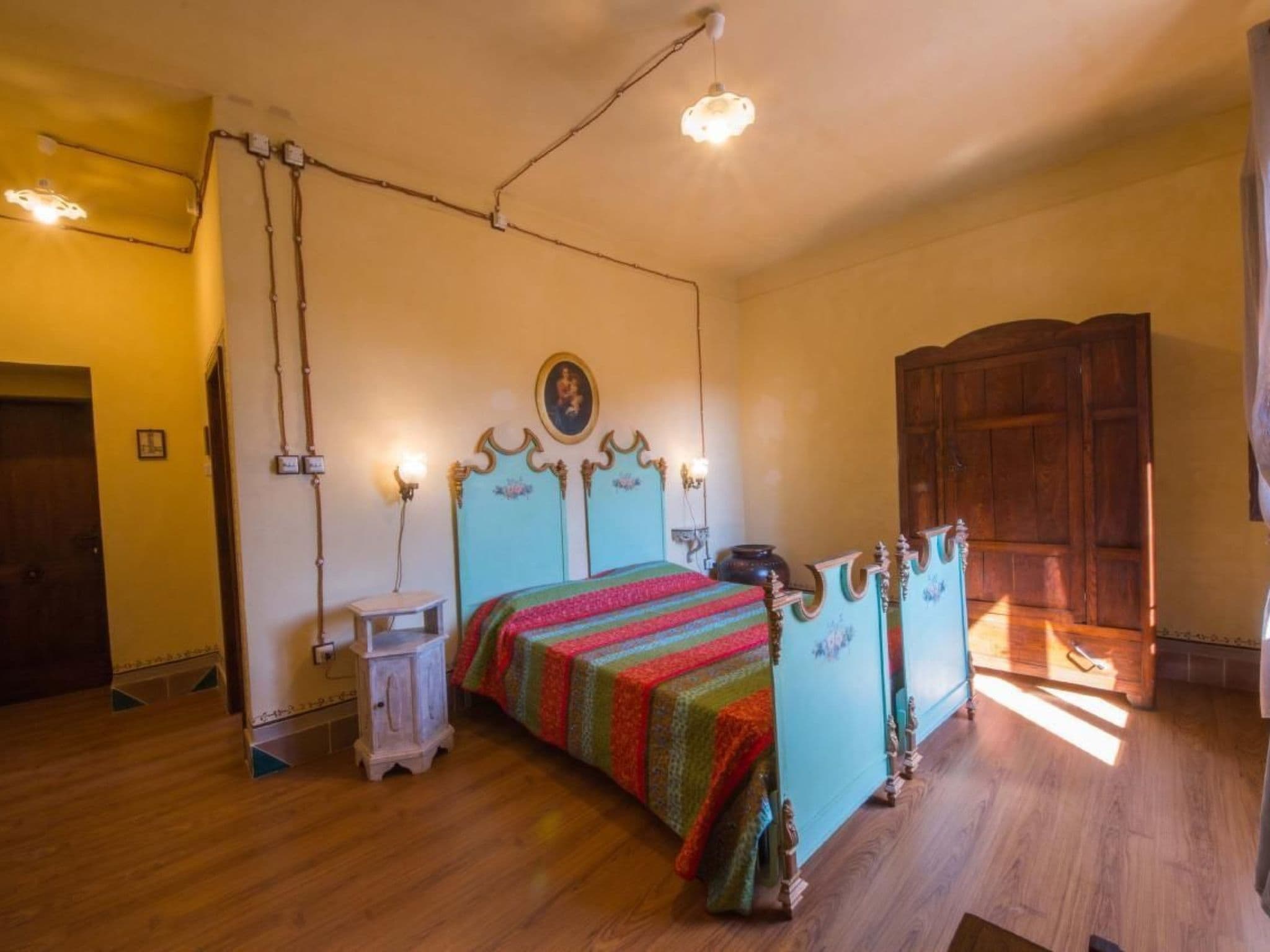Gallery Image 1