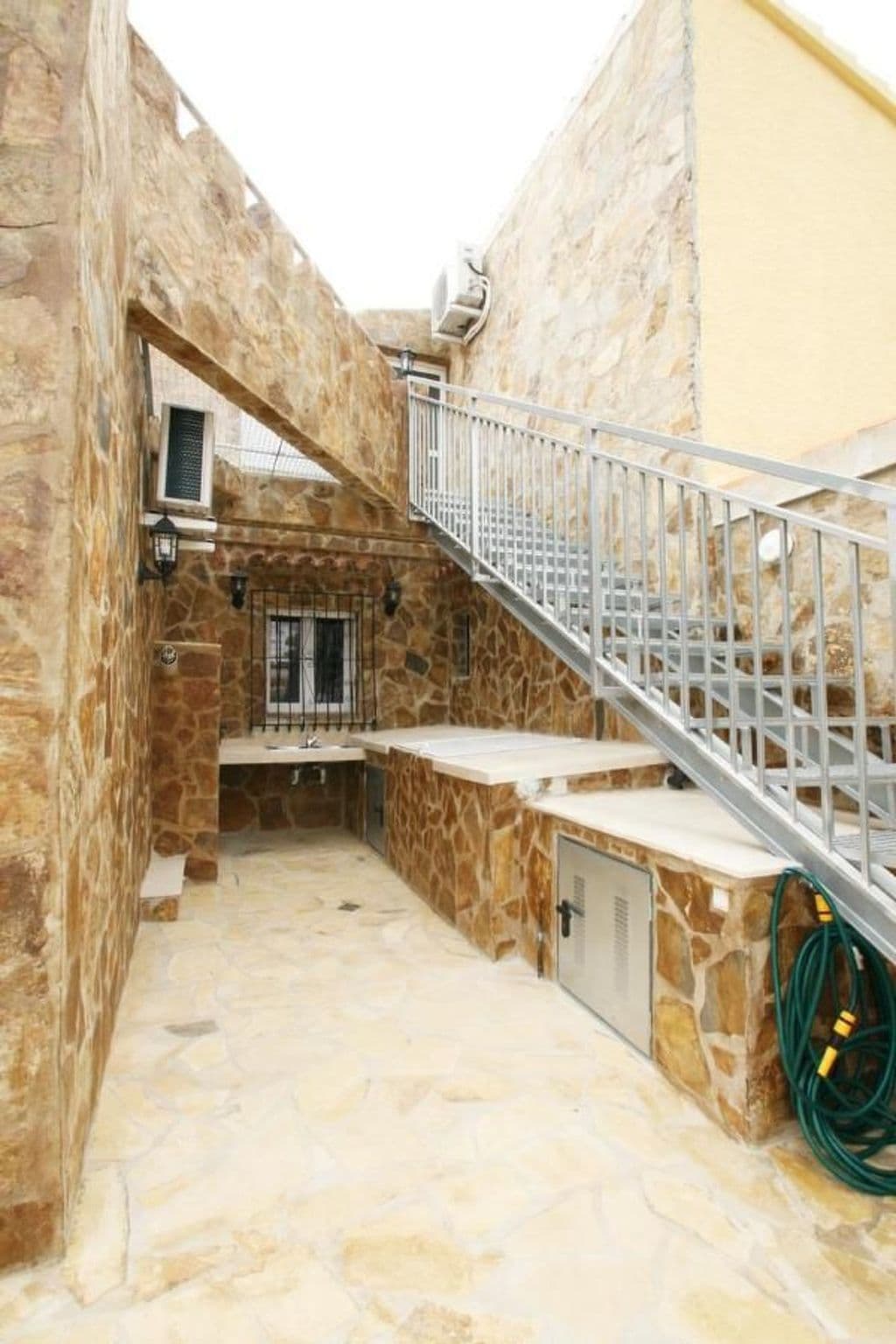 Gallery Image 25