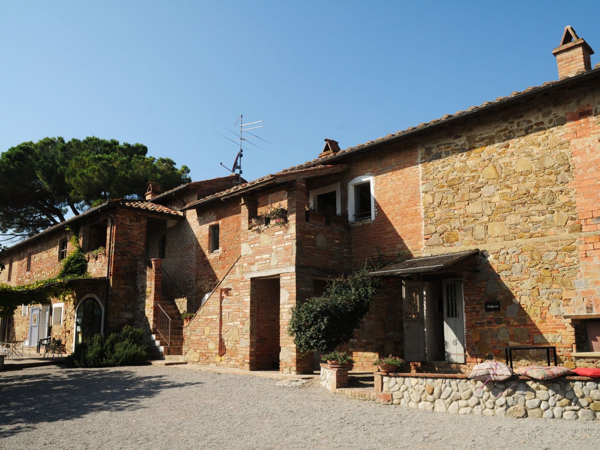 Gallery Image 17