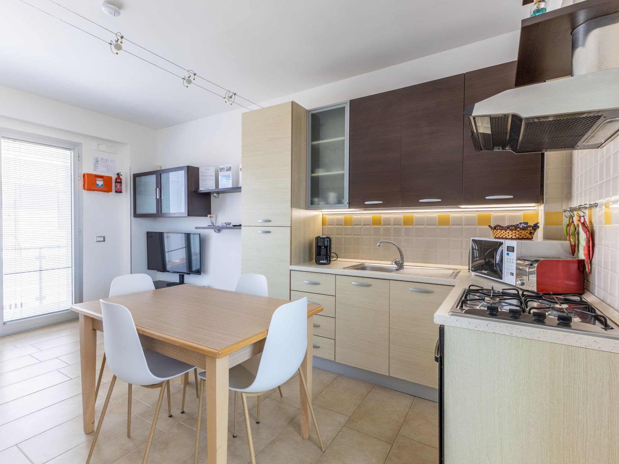 Gallery Image 12