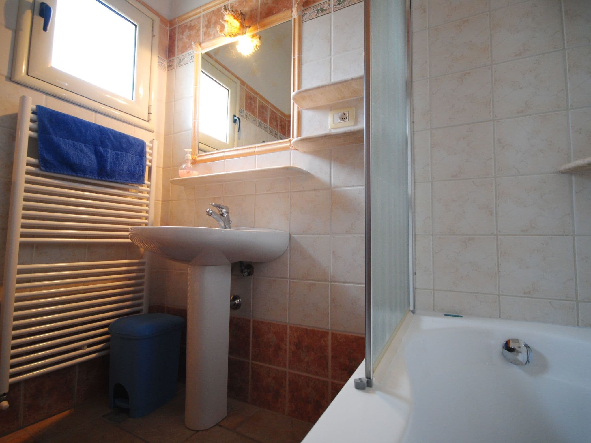 Gallery Image 9