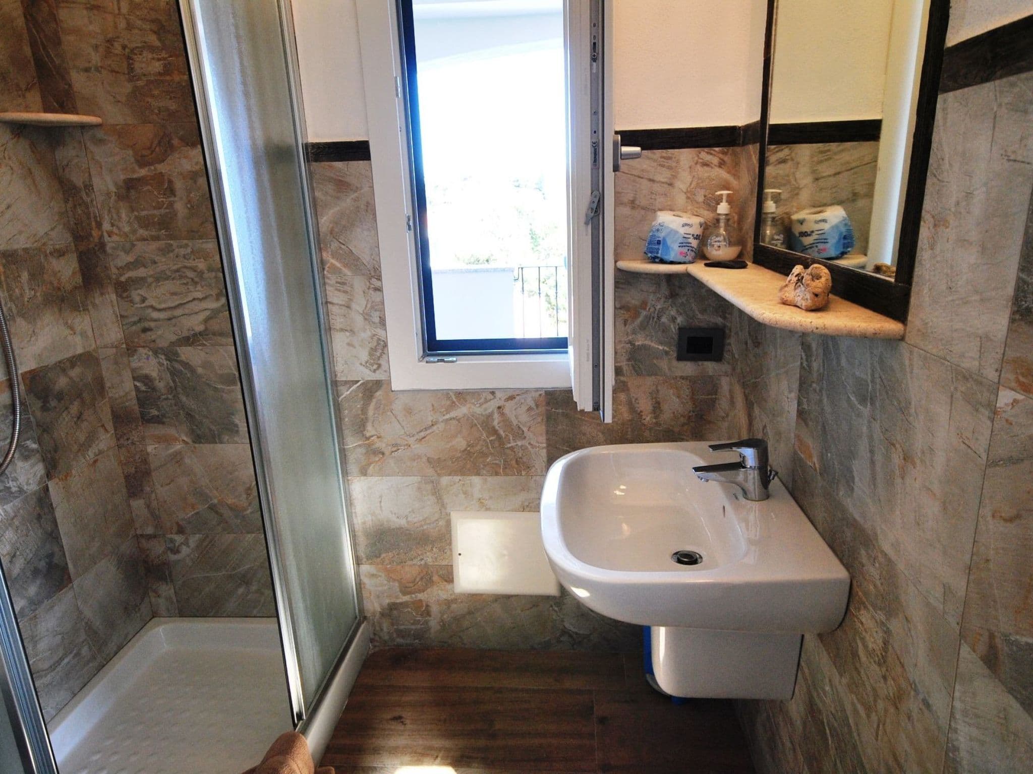 Gallery Image 11