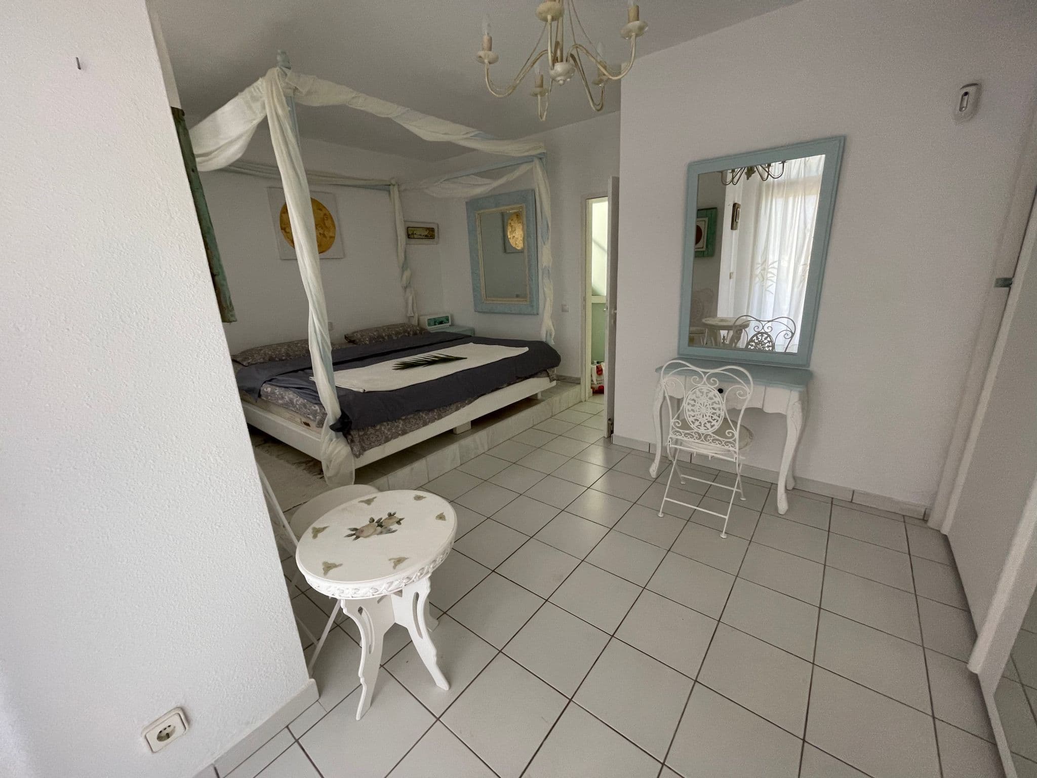 Gallery Image 58