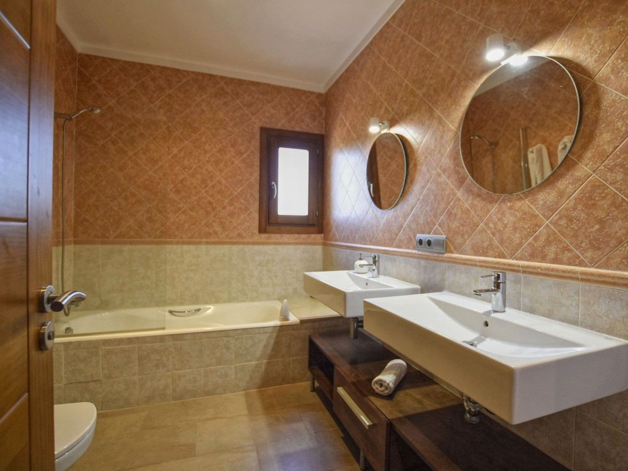 Gallery Image 29