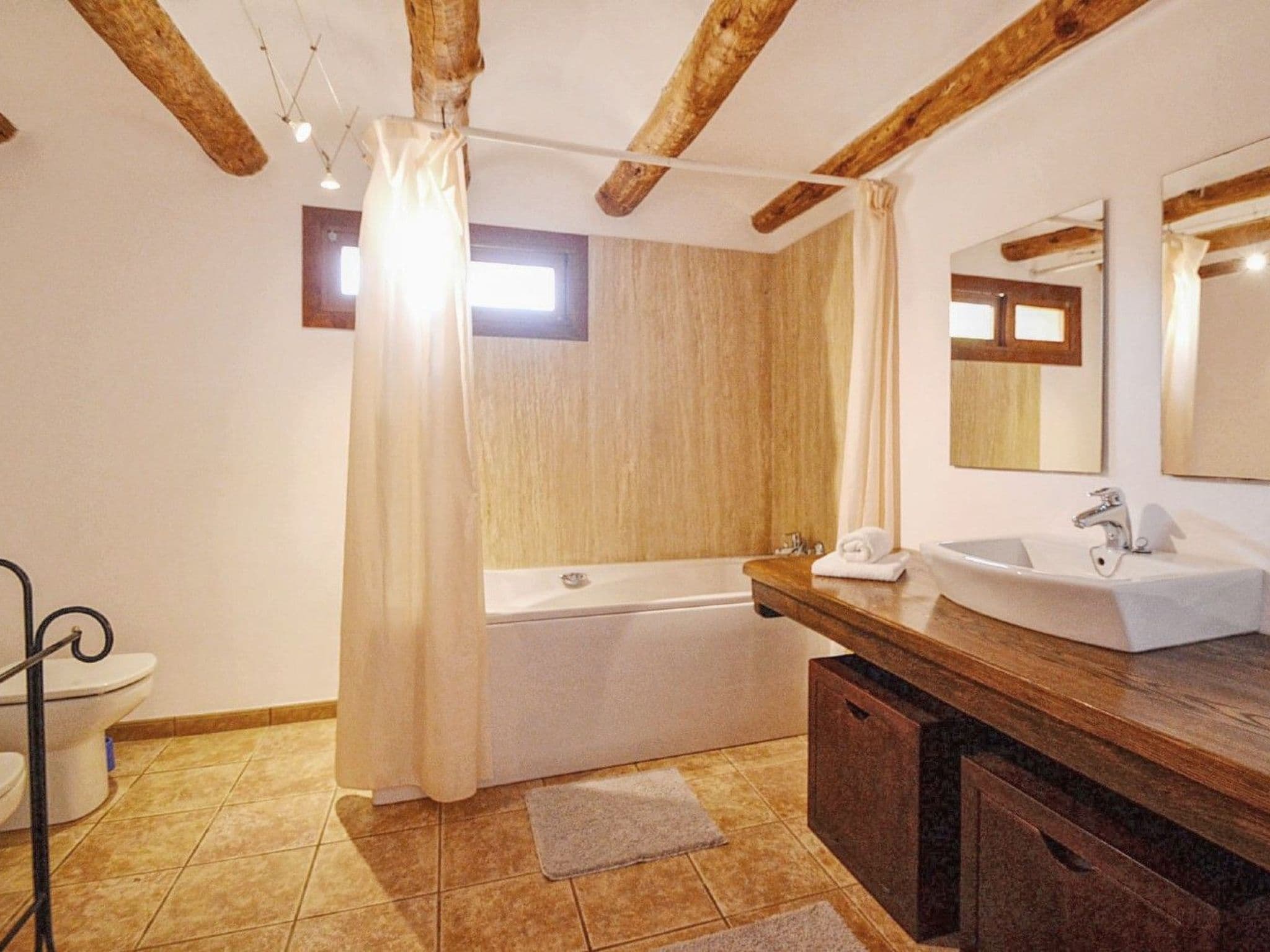 Gallery Image 29