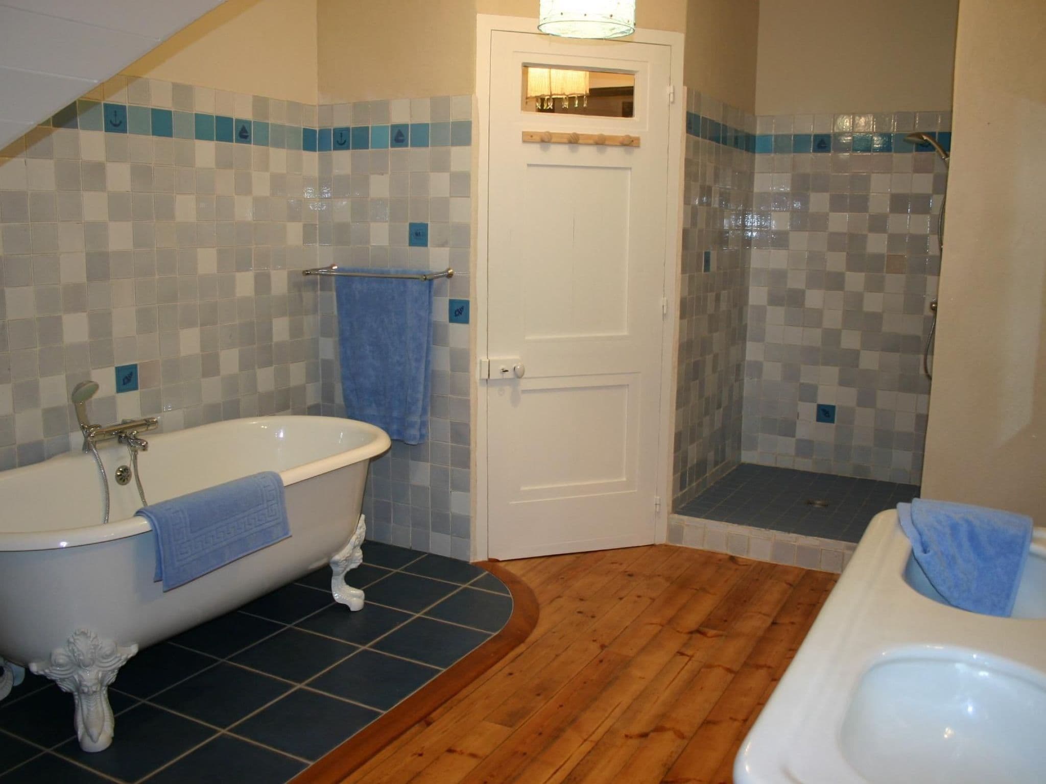 Gallery Image 13