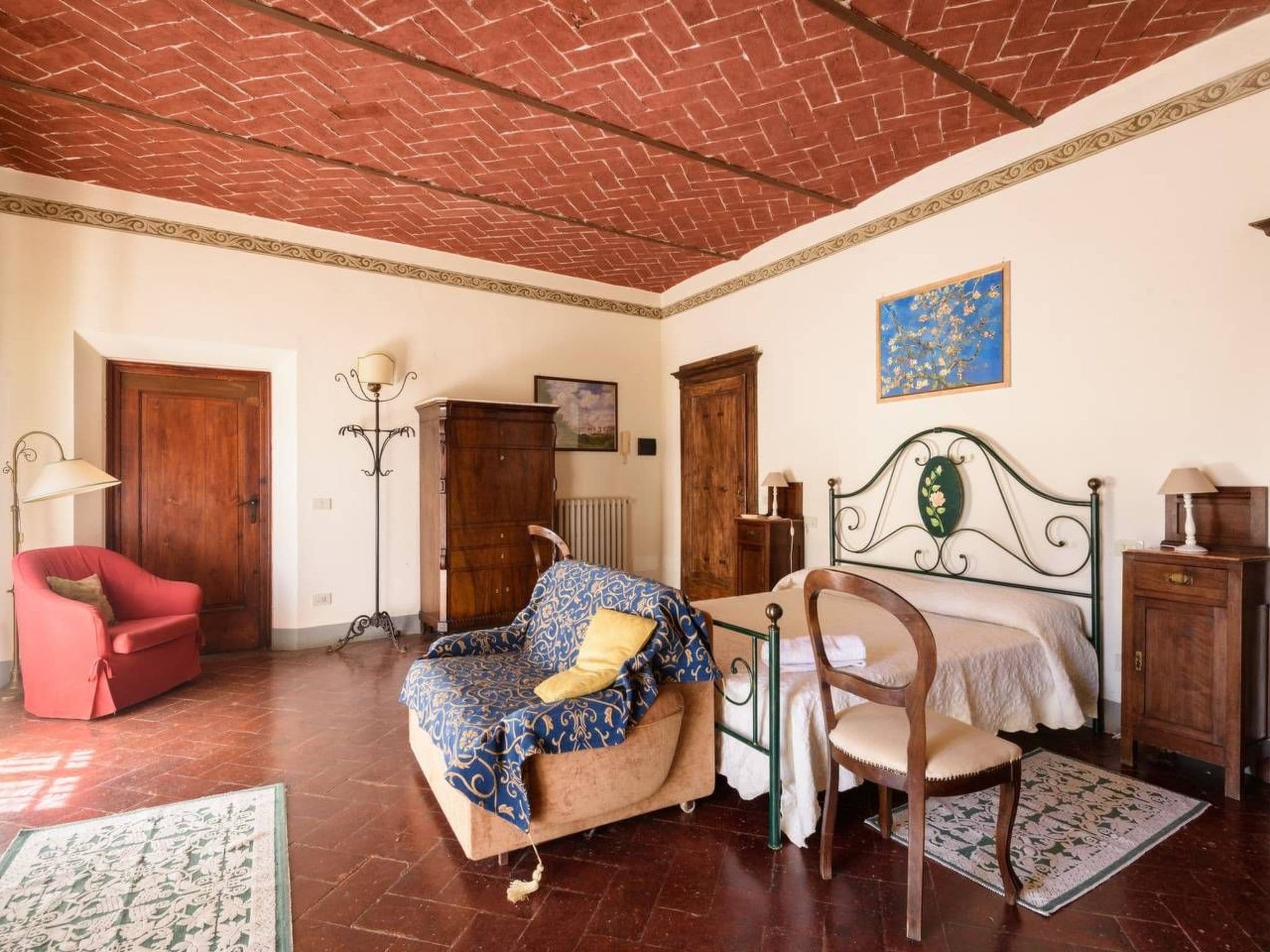 Gallery Image 19