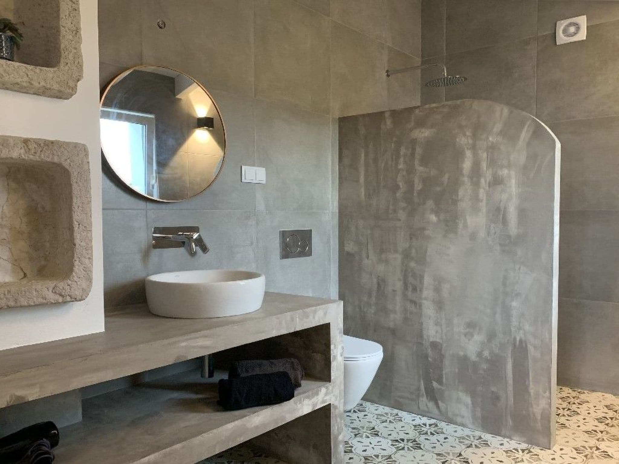 Gallery Image 15