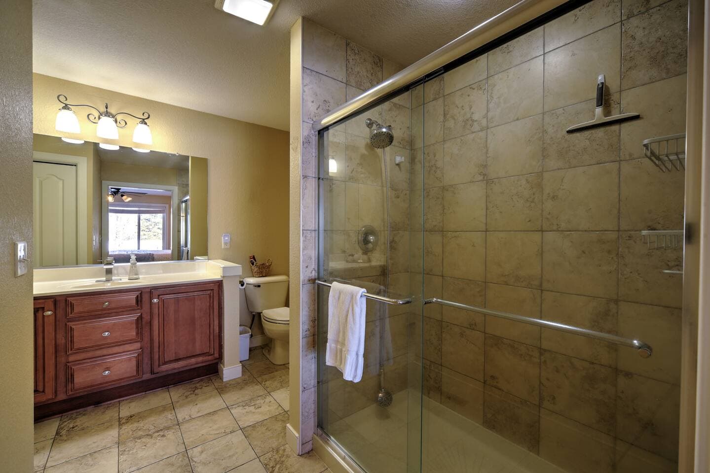 Primary bath