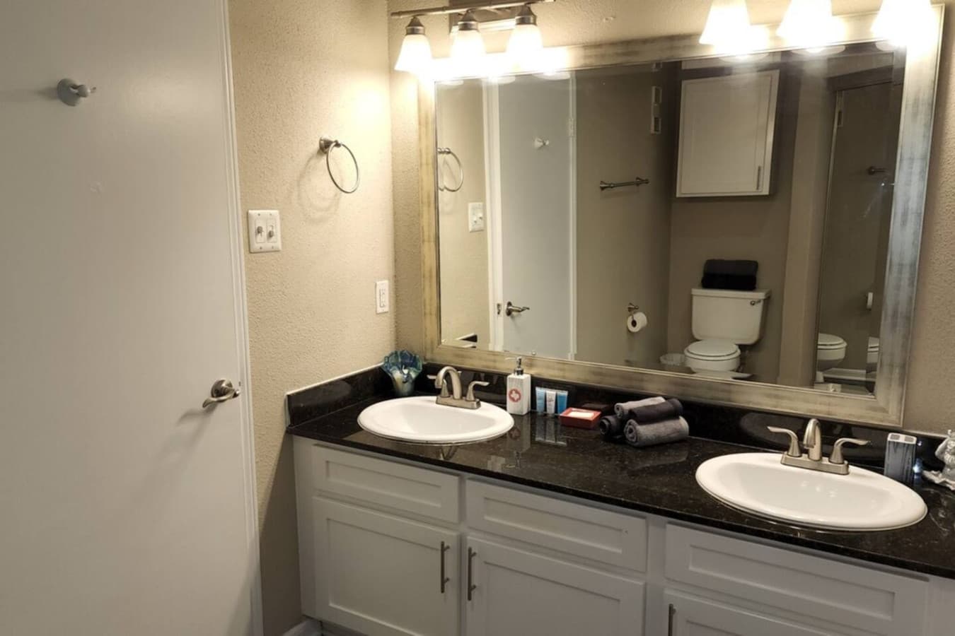 Gallery Image 17