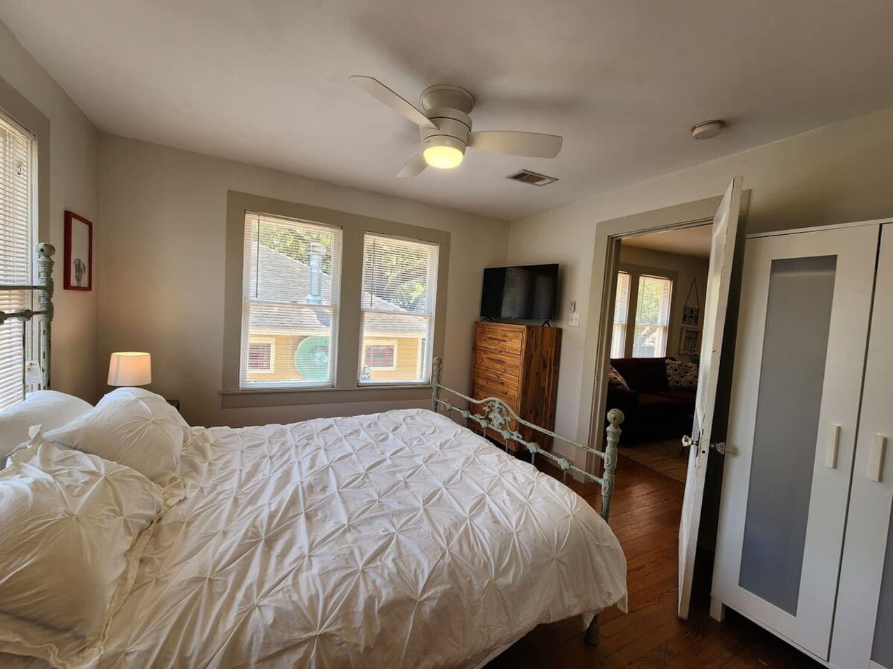 Gallery Image 17