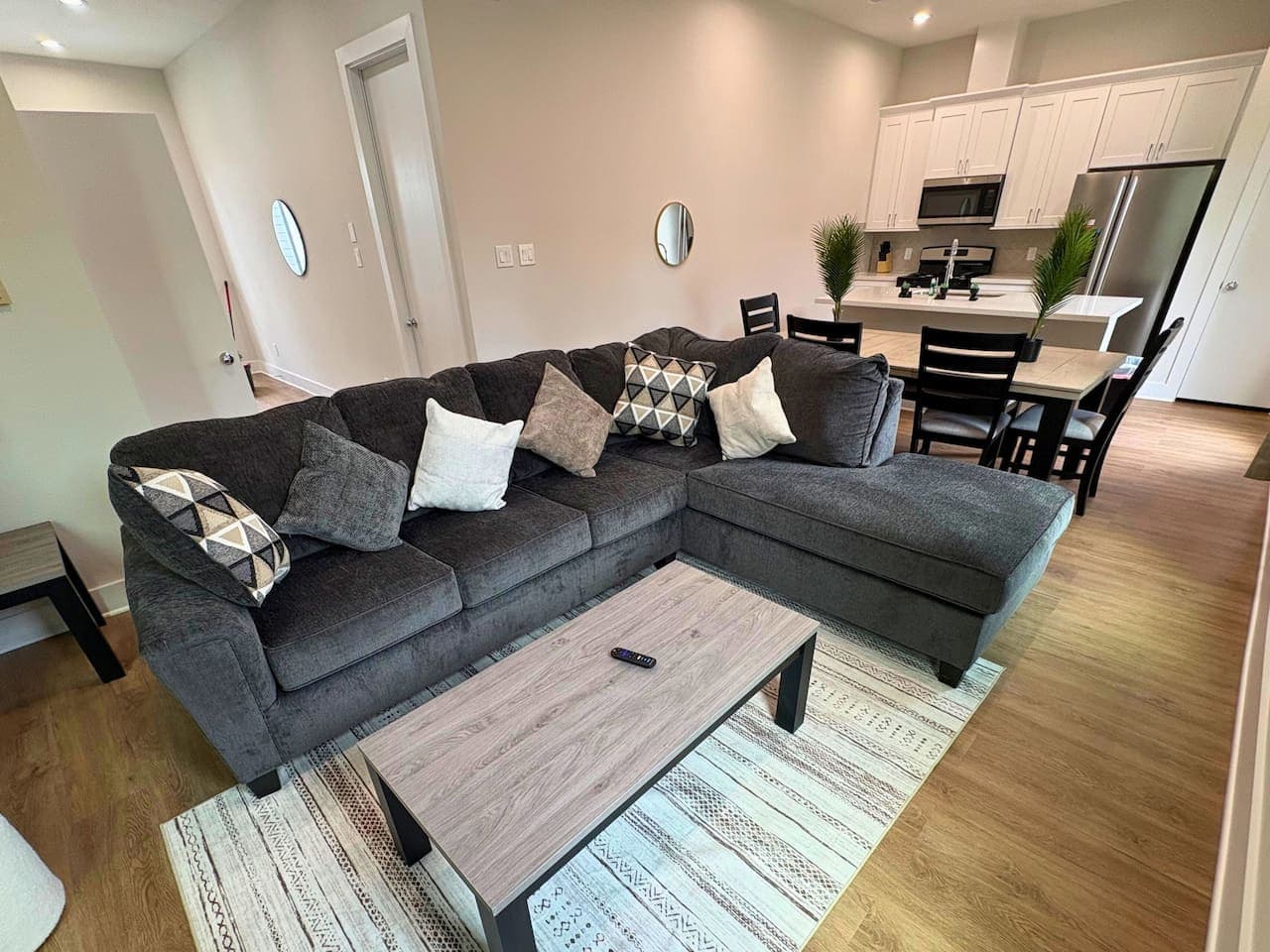 Gated Modern 3BR Near Downtown & Med Center