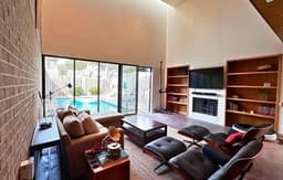 Montrose Retreat w Pool, Minutes from everything