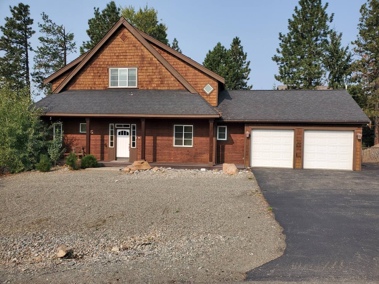 Front of home with an abundance of free, on site driveway parking.