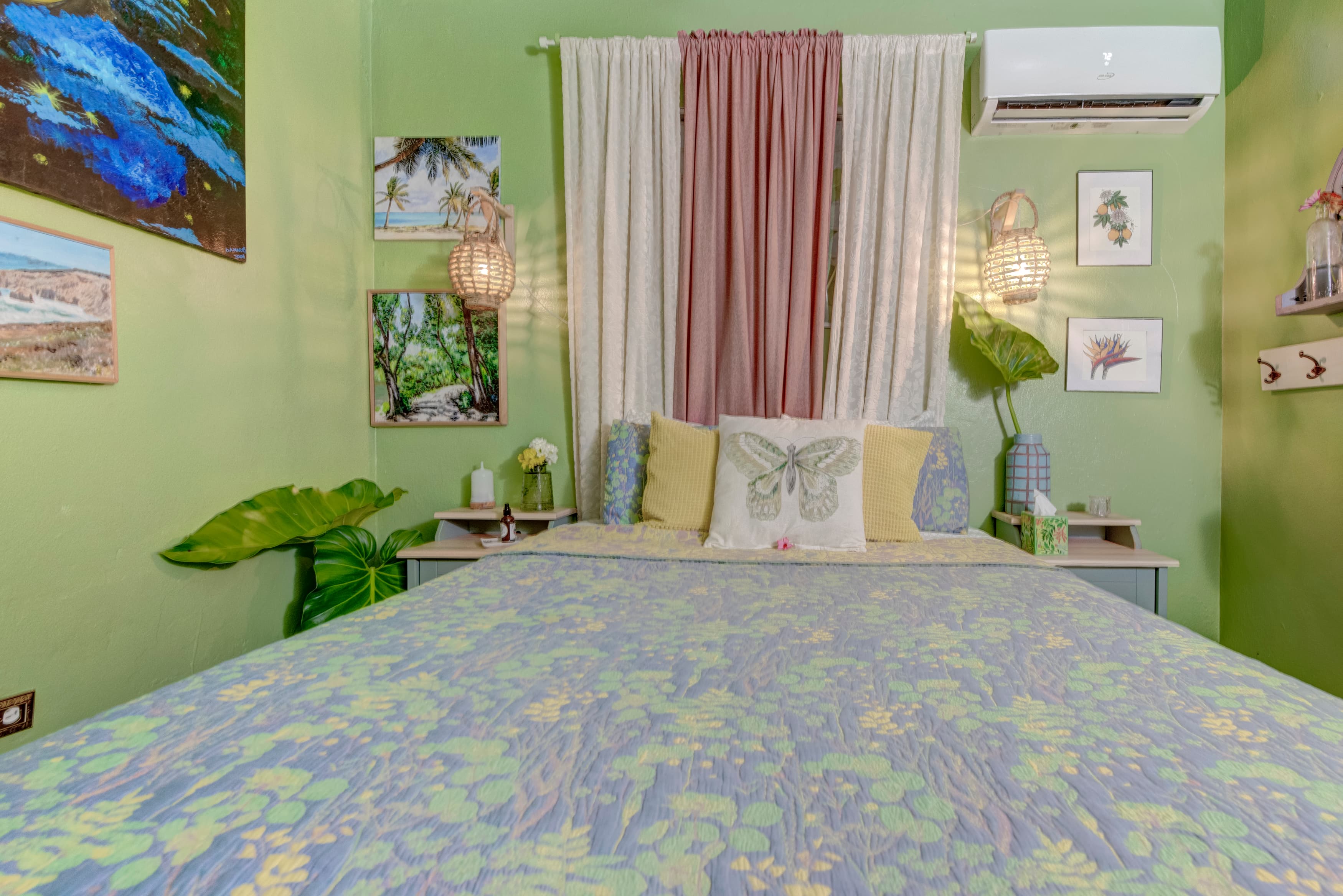 Unit 1 - Charming Artsy