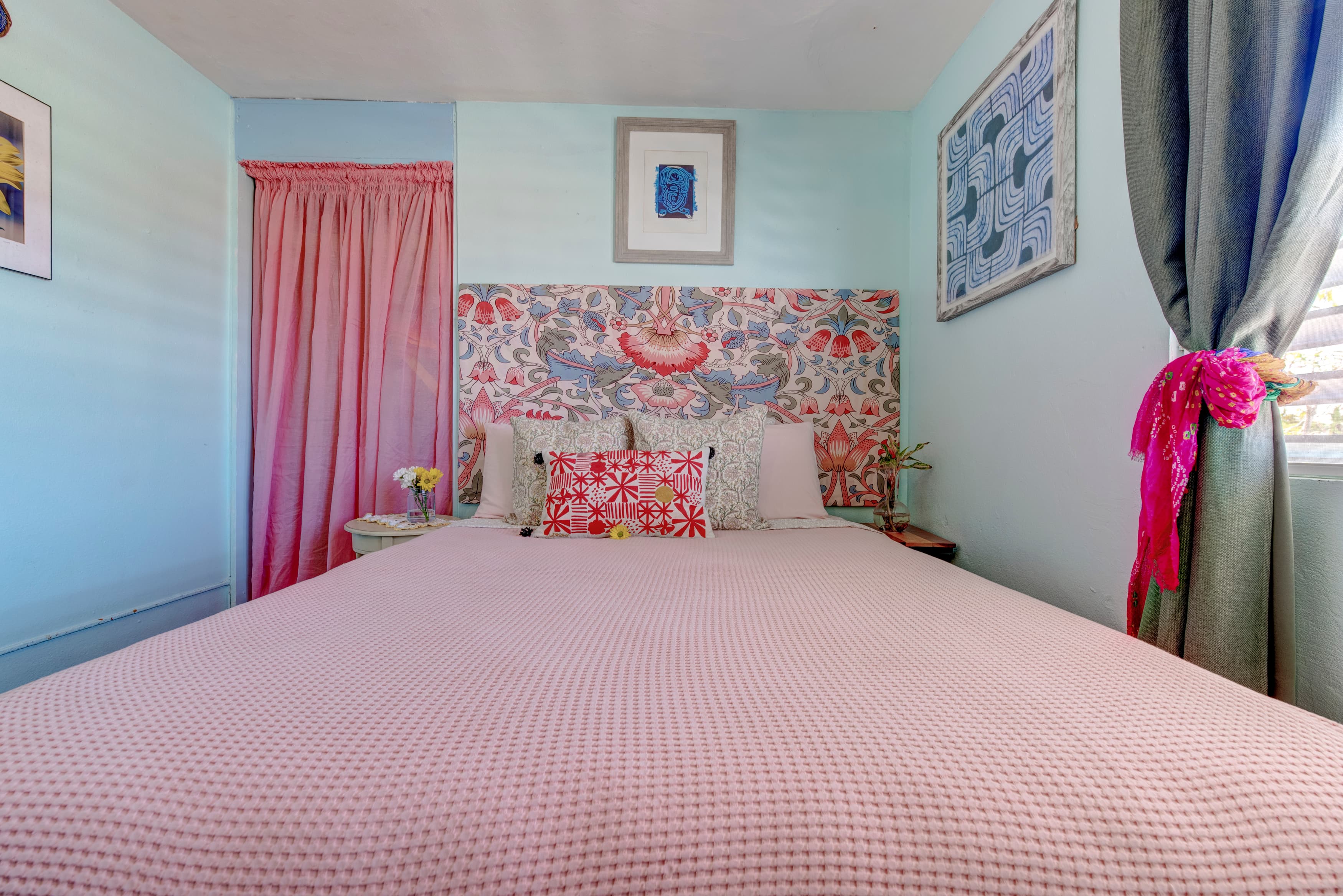 Beautiful Suite with Queen Bed