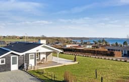 "Reinhold" - 200m from the sea