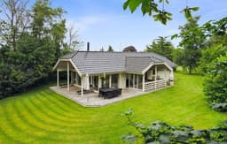 "Ilwith" - 400m from the sea