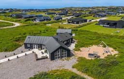 "Jonas" - 450m from the sea