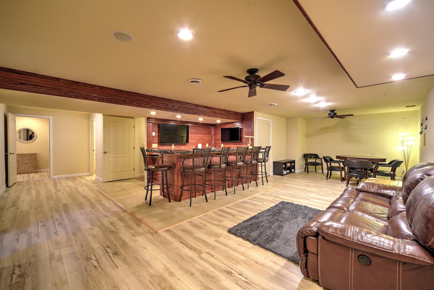 Lower level entertainment area