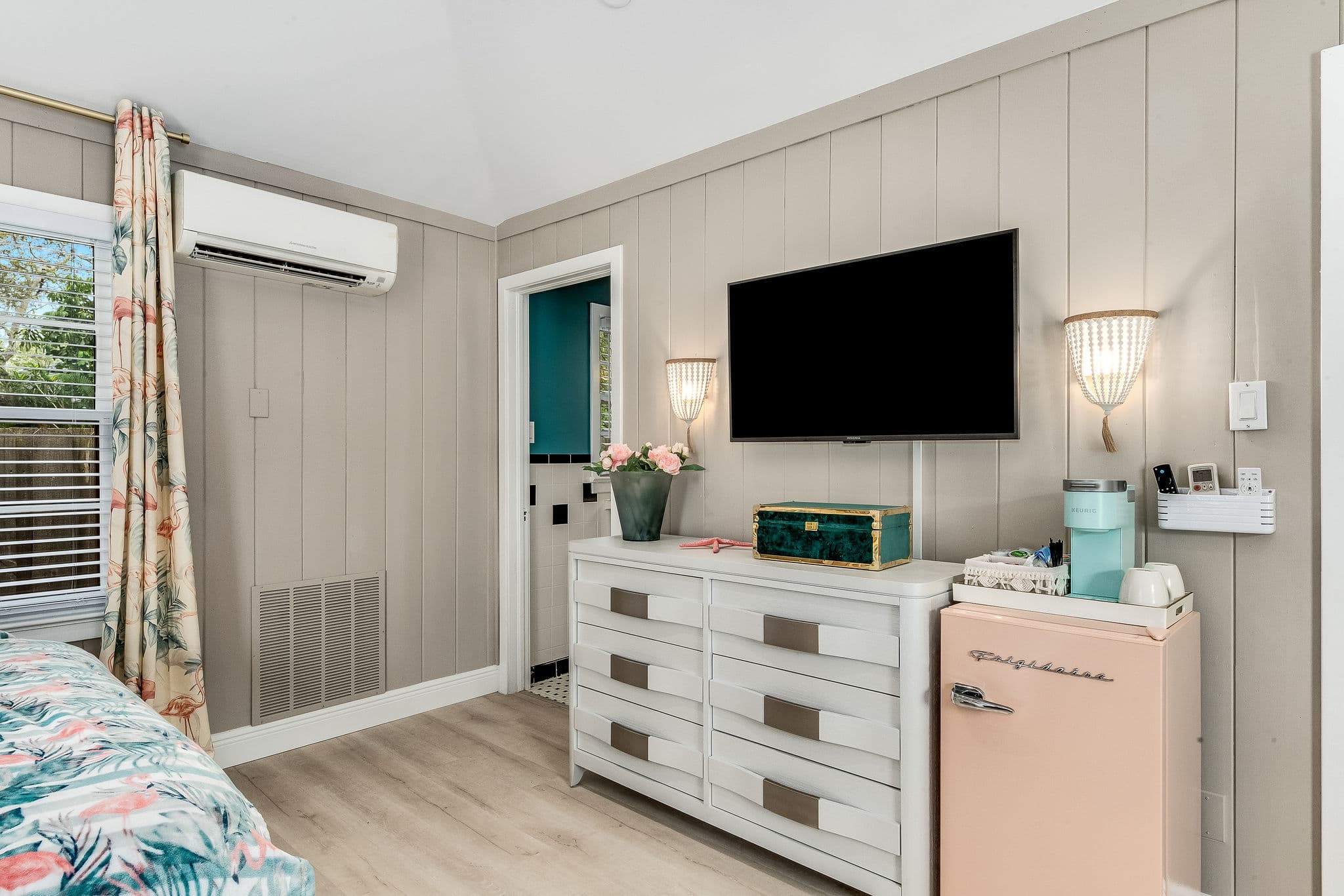 Flamingo Studio Dresser, Keurig, Snacks, Fridge, TV (All Streaming Apps Available)