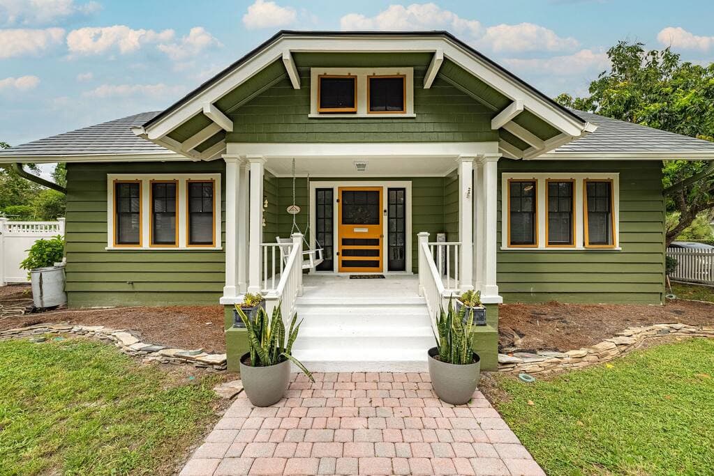 Noi Nest Front Entry