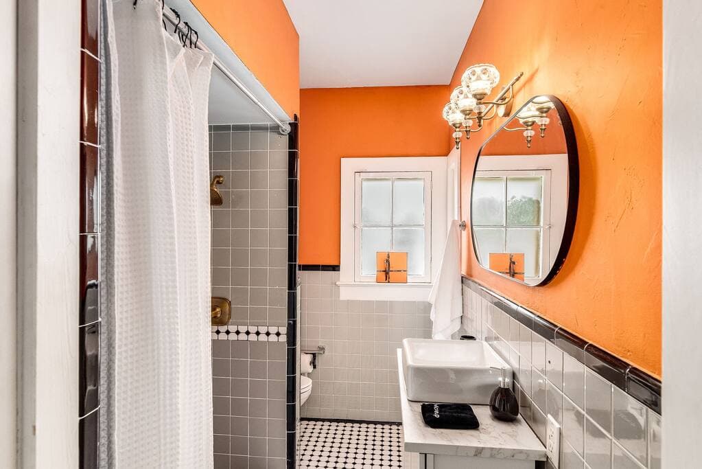 Noi Nest Bathroom
