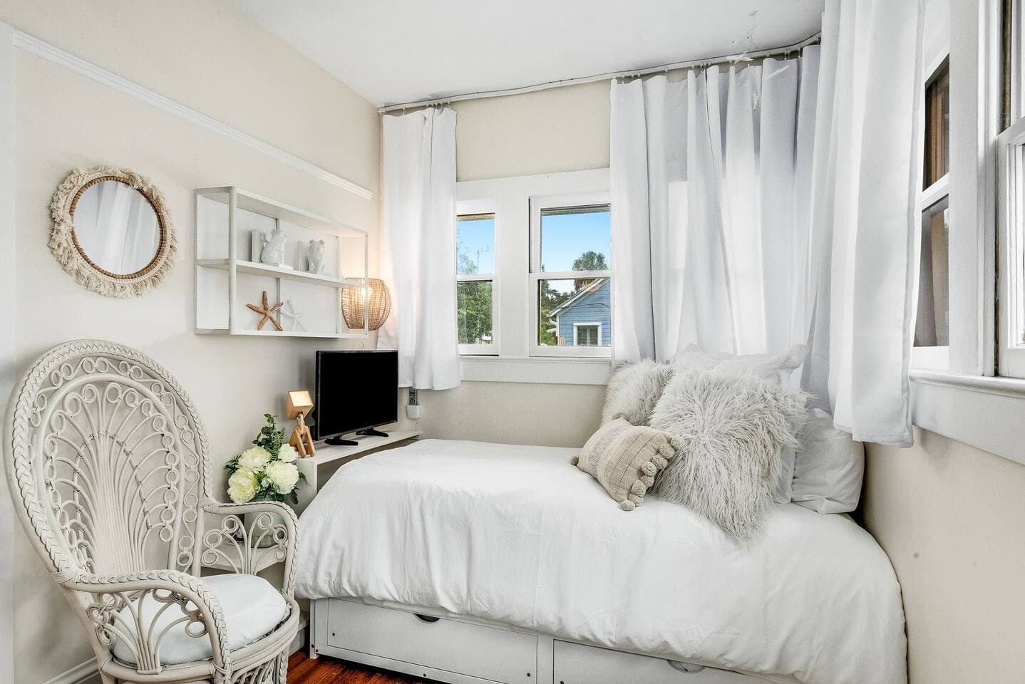 White Swan Room
