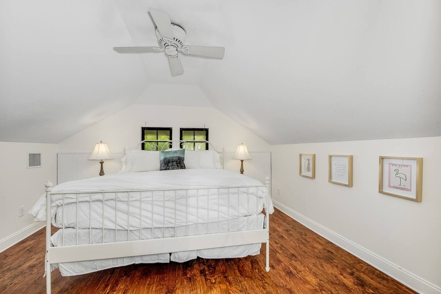 Dove Suite